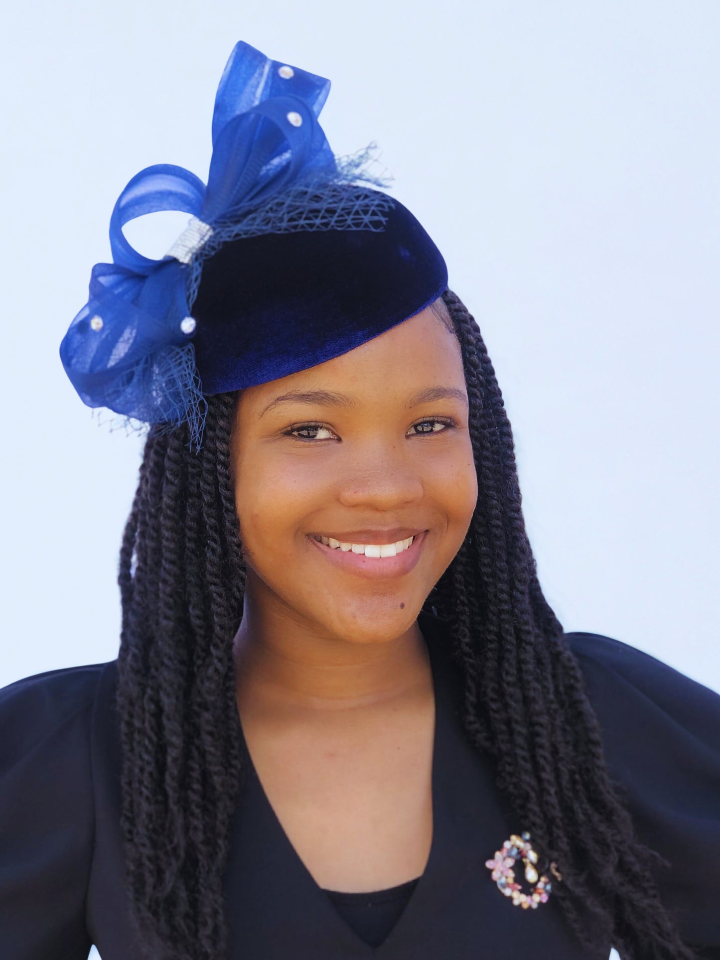Elegant Navy Blue Fascinator Hat with Bow & Netting – Perfect for Church, Weddings & Special Occasions