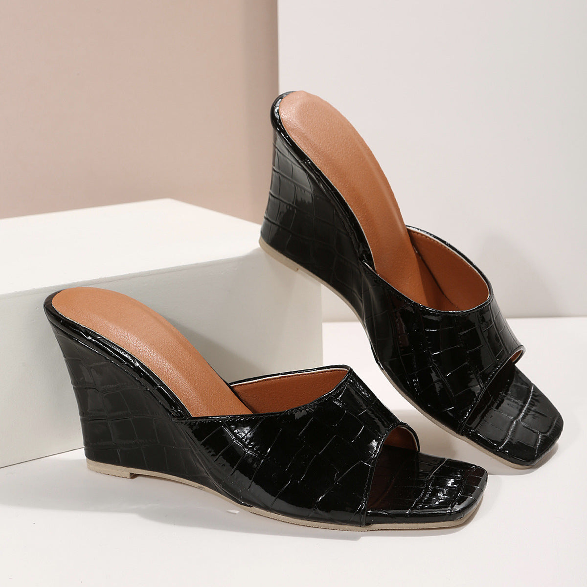 Women's Wedge Heel Textured Sandals